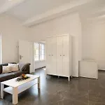 2 Apartman *